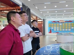 2025年5月3日客户来山东鲁磁参观