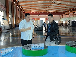 2024年9月24日，武汉客户访问山东鲁磁，参观生产车间，共创未来商谈合作事宜。