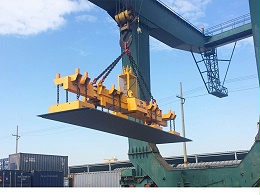 采用电永磁吊具时应该注意什么吗？