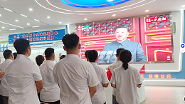 致敬荣光：在盛大阅兵中感受祖国力量与和平担当